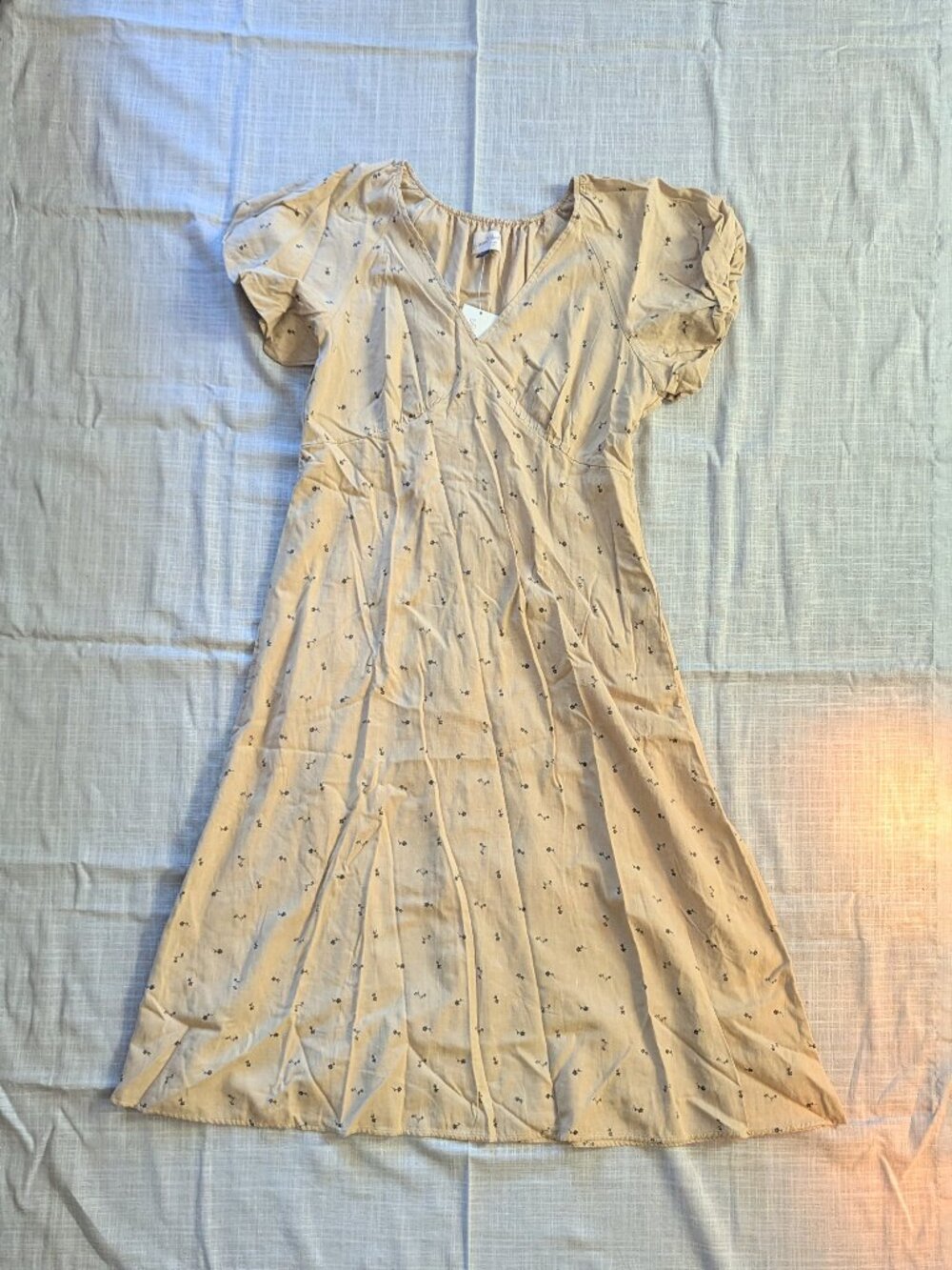 UNIVERSAL THREAD WOMEN'S PUFF SHORT SLEEVE MIDI DRESS SIZE XL BEIGE